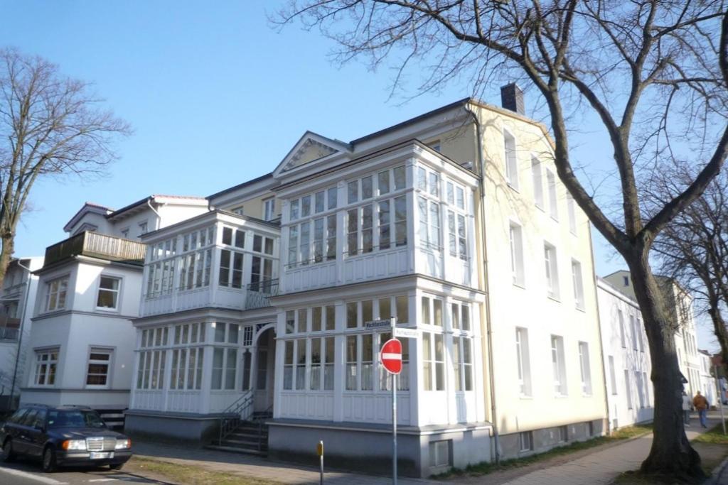 Haus Louise/Duenengras Apartment Rostock Exterior photo